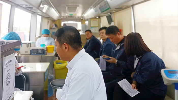 沈陽航空產(chǎn)業(yè)集團組織員工開展“獻熱血、踐初心”無償獻血活動